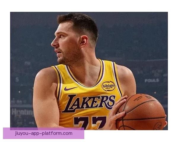 布朗称赞东契奇天生得分本能与投篮手感堪称独一无二 布朗称赞东契奇天生得分本能与投篮手感堪称独一无二