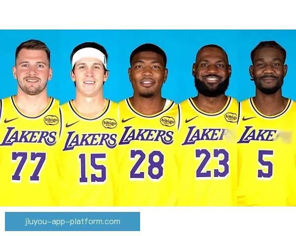 表现超预期今夏多支球队欲挖角湖人或为里夫斯开顶薪合同